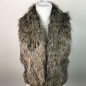 I love H81 Faux Fur Open Front Vest L AI60